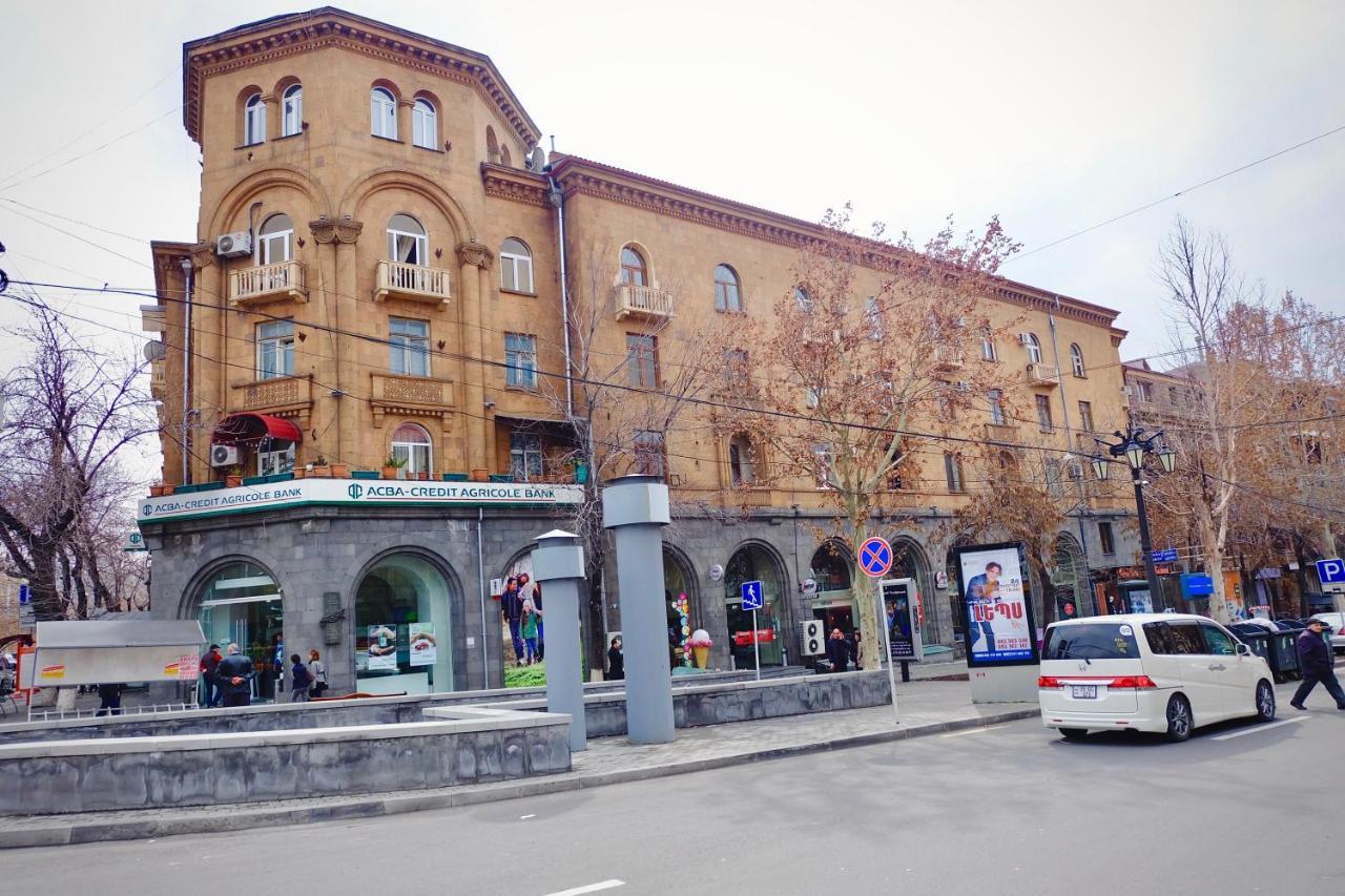 Abovyan 36 Apt & Tour Erévan Extérieur photo