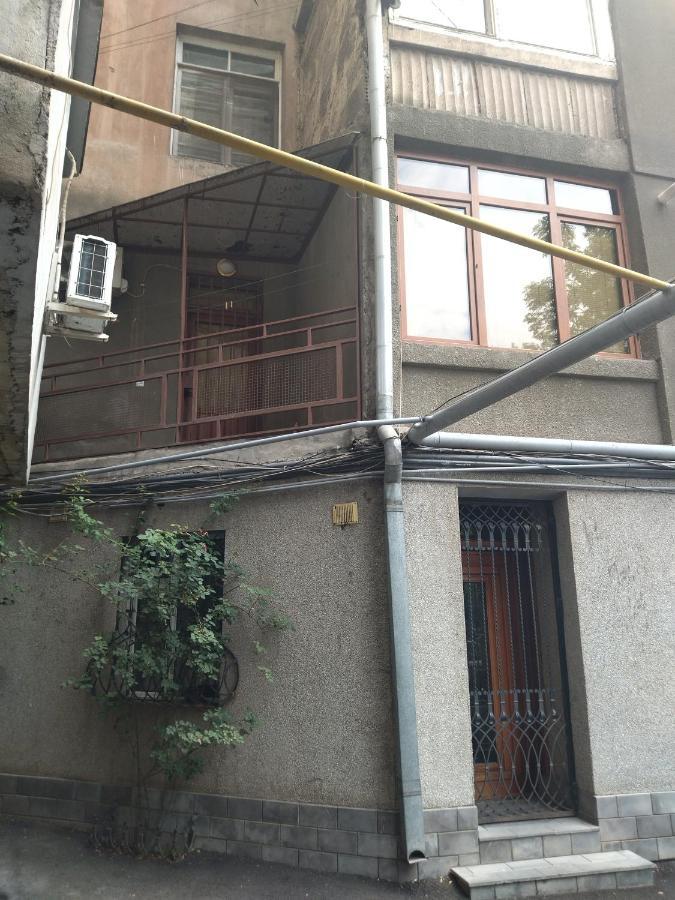 Abovyan 36 Apt & Tour Erévan Extérieur photo